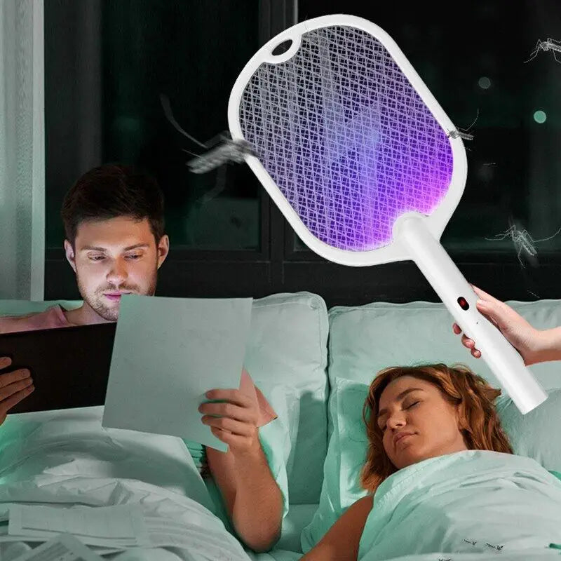 Raquete com luz elétrica, para atrair e exterminar o Mosquito da Dengue.